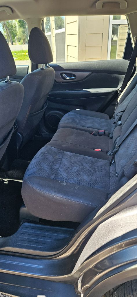 2016 Nissan Rogue S - Photo 6